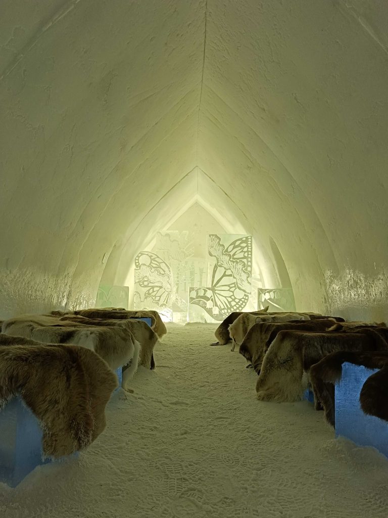 capilla hotel de hielo